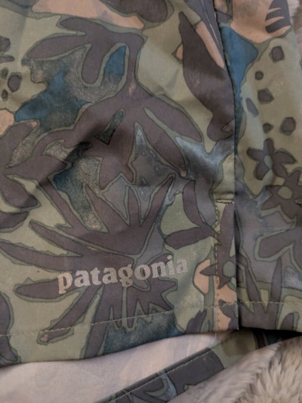 Men's Patagonia Multi Trails Shorts Sedge Green Small NWT - Picture 2 of 8